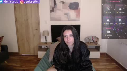 Snapshot of denissetits chatting on February 7, 8:20 pm online show from February 7, 8:20 pm
