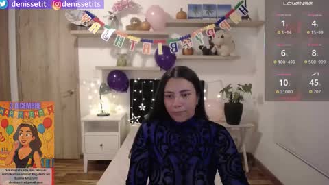    online show from December 4, 9:14 pm