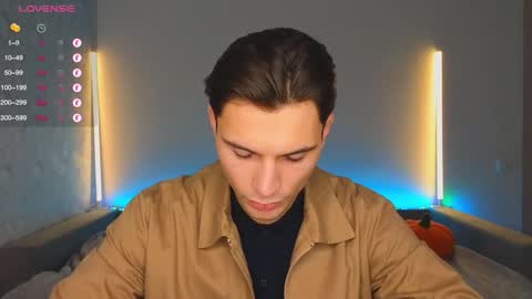 Den online show from November 24, 2:38 pm