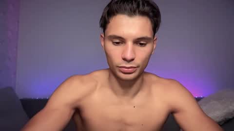 Den online show from September 19, 11:36 am