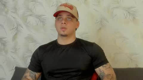 dennis munera online show from December 20, 2:05 pm