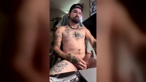 dennisman4151 online show from August 3, 1:17 pm