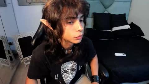 dereck_manson online show from October 29, 12:18 pm