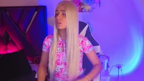 Derek independent online show from October 12, 8:21 pm