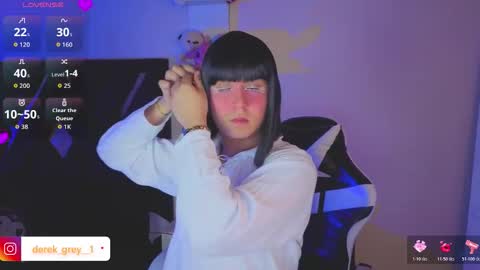 derek grey online show from March 12, 10:02 pm