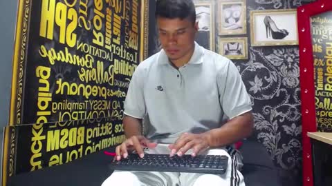 derek online show from September 17, 11:24 am