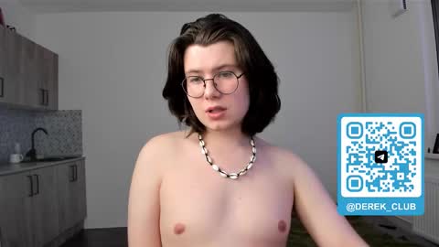 Derek online show from March 18, 9:31 pm