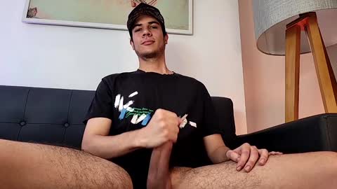 Snapshot of derek_stud_ chatting on December 2, 3:09 pm Derek independent model online show from December 2, 3:09 pm