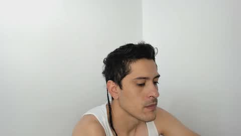 derek_vall online show from February 27, 6:53 pm