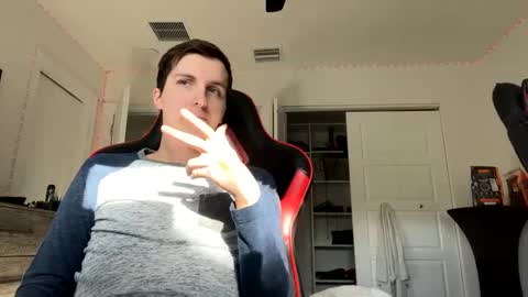 derekdings online show from December 13, 8:25 pm