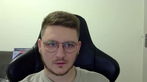 dervechi online show from December 20, 4:36 pm