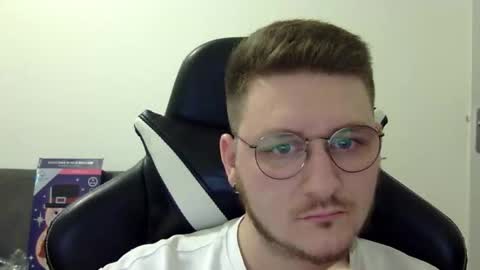 dervechi online show from December 22, 8:48 pm