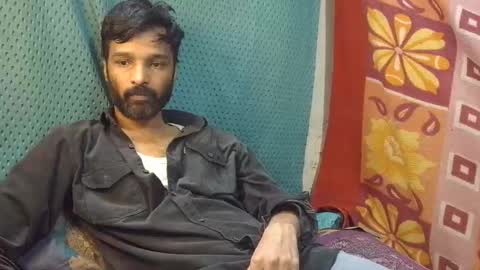 desi_boy799417 online show from March 13, 9:01 am