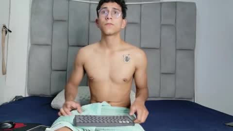 desire4duo online show from February 27, 11:03 am