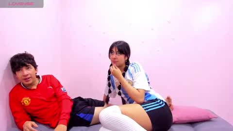 Snapshot of desire_ecstasy chatting on September 14, 3:46 pm desire_ecstasy online show from September 14, 3:46 pm