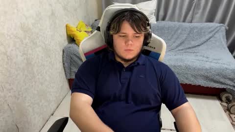 desiredude9 online show from September 22, 6:45 pm