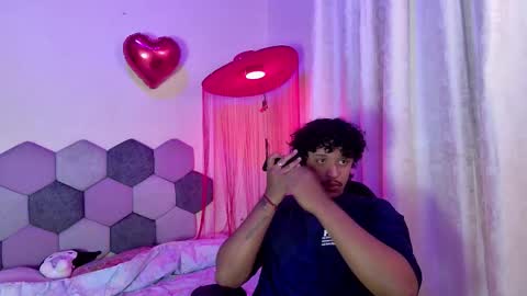 TORI AND MR. BEAR online show from March 12, 6:44 pm