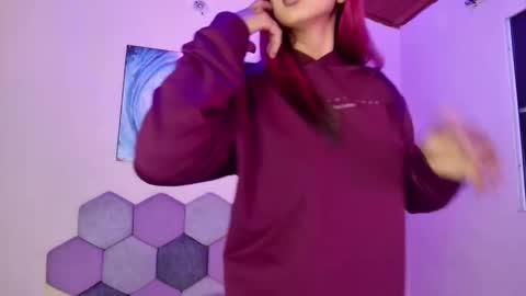 TORI AND MR. BEAR online show from October 6, 11:00 pm