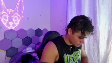 TORI AND MR. BEAR online show from February 9, 6:37 pm