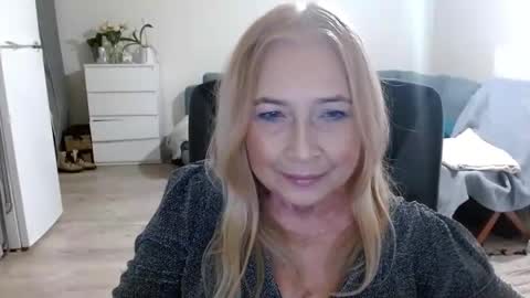S O F I A online show from January 22, 7:46 am