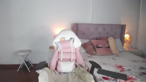 destinysweet21 online show from March 1, 11:28 am