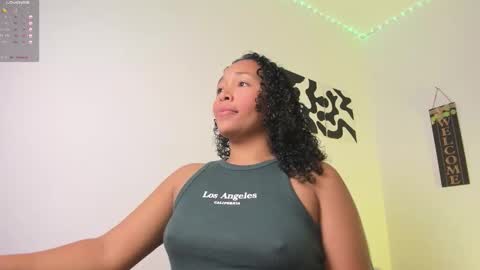 desty_y online show from October 11, 11:48 am