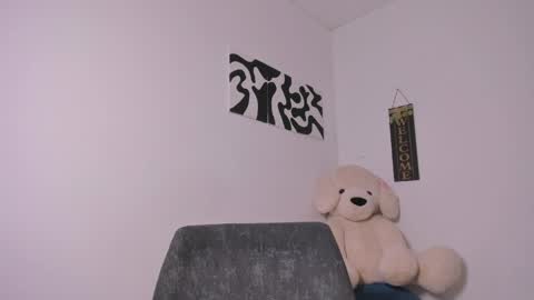 desty_y online show from May 15, 2:53 am