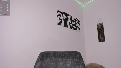 desty_y online show from September 26, 2:41 am