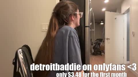 detroitbaddie online show from March 10, 12:18 am