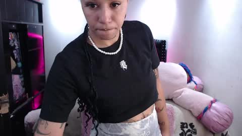 devi_black_13_ online show from April 2, 2:19 am