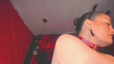 devil_taylorx online show from September 30, 3:33 pm