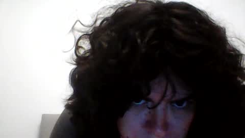 devilbeca online show from June 10, 2:00 am