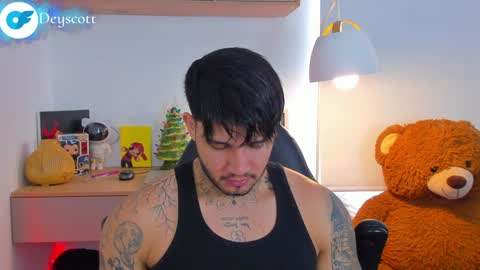 JULIAN online show from December 12, 4:10 pm