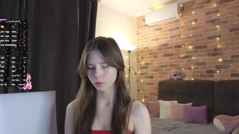 Kira online show from November 3, 5:03 pm