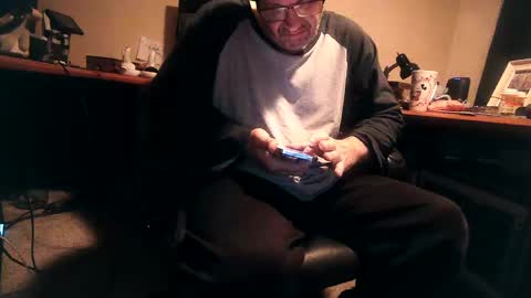 Snapshot of dfwgonewrong chatting on February 13, 2:34 am dfwgonewrong online show from February 13, 2:34 am