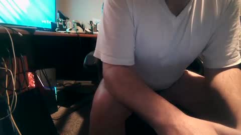 Snapshot of dfwgonewrong chatting on February 2, 5:42 am dfwgonewrong online show from February 2, 5:42 am