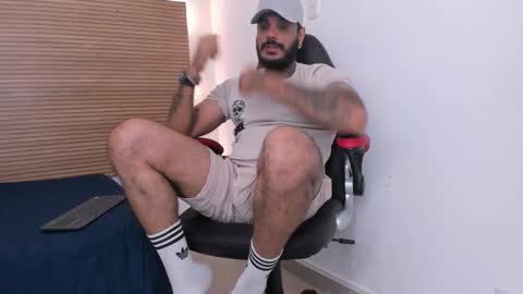 Snapshot of dhamian_wolf_hunter chatting on September 15, 9:16 pm dhaian online show from September 15, 9:16 pm