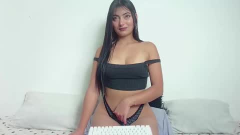 Snapshot of dharmonious_ chatting on February 25, 6:12 pm harmonious online show from February 25, 6:12 pm