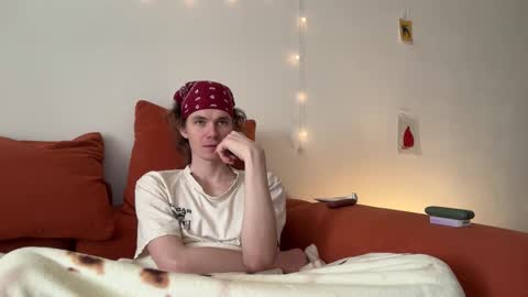 Di Alex online show from December 4, 9:42 am