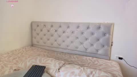 Diamond  online show from February 16, 1:42 pm