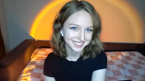 Mila online show from October 2, 1:32 pm