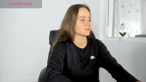 diamondkay_ online show from October 2, 7:07 am