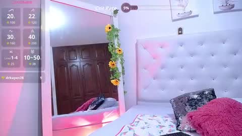 diamondtease_ online show from October 18, 2:32 pm