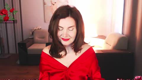Diana DeLua online show from May 3, 8:09 am