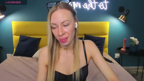 Diana  online show from September 27, 1:36 am