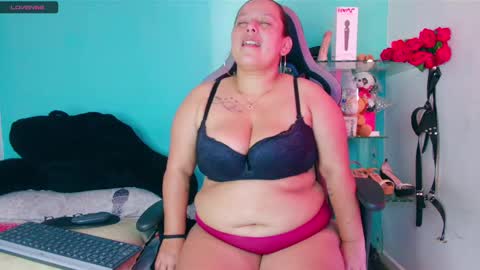 Diana Lozano online show from November 1, 2:05 pm