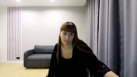 Snapshot of diana_meridor chatting on December 23, 2:45 am diana_meridor online show from December 23, 2:45 am