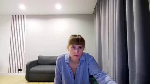 Snapshot of diana_meridor chatting on December 20, 4:09 am diana_meridor online show from December 20, 4:09 am