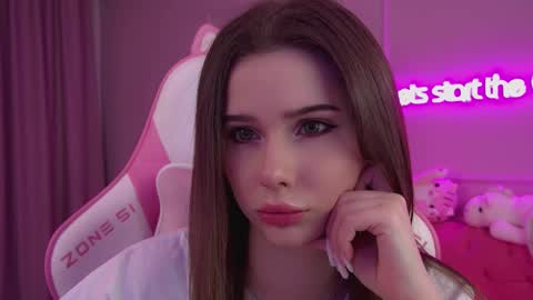 Snapshot of dianabecker chatting on March 11, 6:19 pm Diana online show from March 11, 6:19 pm