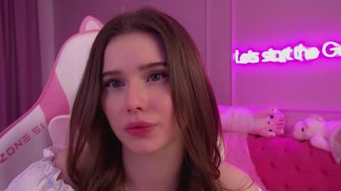 Snapshot of dianabecker chatting on March 7, 4:12 am Diana online show from March 7, 4:12 am